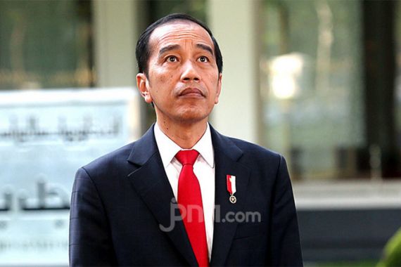Perintah Jokowi Khusus Kepada Menkes Budi Gunadi Sadikin - JPNN.COM