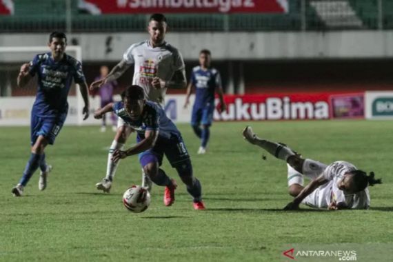 Perkiraan Susunan Pemain PSS vs Persib di Leg Kedua Semifinal Piala Menpora 2021 - JPNN.COM