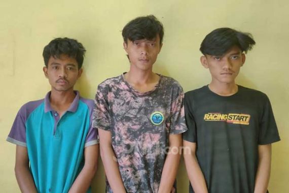 Tiga Pemuda Digerebek Polisi saat Berbuat Dosa di Sebuah Rumah, Tuh Tampangnya - JPNN.COM