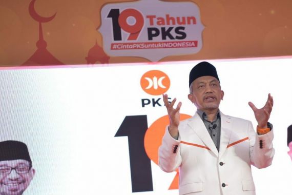 Tasyakuran ke-19 PKS, Ahmad Syaikhu Menyoroti Demokrasi, Penegakan Hukum dan HAM - JPNN.COM