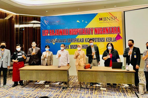 BNSP Sertifikasi Kompetensi SDM Perhotelan di Surabaya - JPNN.COM