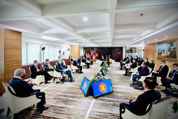Begini Suasana Pertemuan Para Pemimpin Negara Saat Membahas Isu Myanmar - JPNN.COM