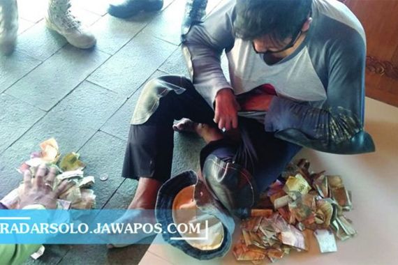 Alim Pura-Pura Lumpuh, Pemasukan Sehari Bisa Rp 500 Ribu - JPNN.COM