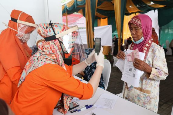 Dalam 7 Hari, Pos Indonesia Salurkan Bansos Tunai di Jakarta Mencapai 95 Persen - JPNN.COM