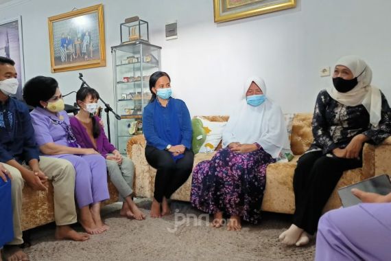 Kunjungi Para Istri Prajurit KRI Nanggala 402, Istri Panglima TNI: Mereka Harus Kuat - JPNN.COM