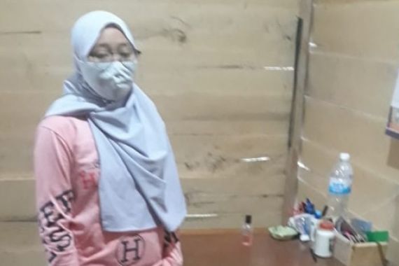 Ida dan Desi Ditodong Pakai Senjata Api, Uang Ratusan Juta Rupiah Digasak Perampok - JPNN.COM