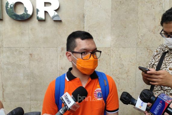 Sambangi Polda Metro Jaya, Ketua 1 Jakmania: Kami Minta Maaf Atas Kerumunan yang Terjadi - JPNN.COM