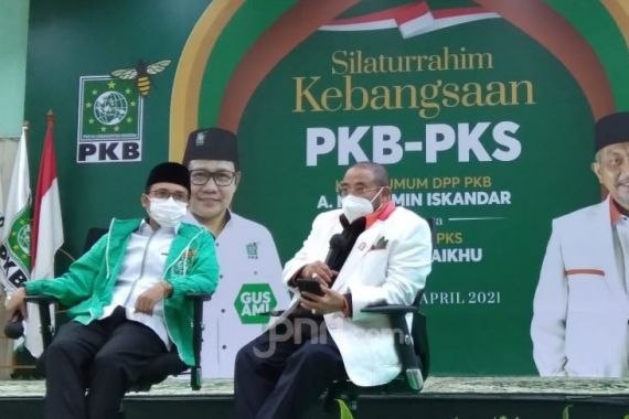 PKS Gencar Sowan Ke Partai Lain, Sekjen PKS Bilang Begini - JPNN.COM