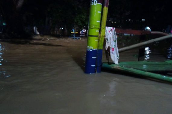 Malam Ini Jakarta Timur Dikepung Banjir - JPNN.COM