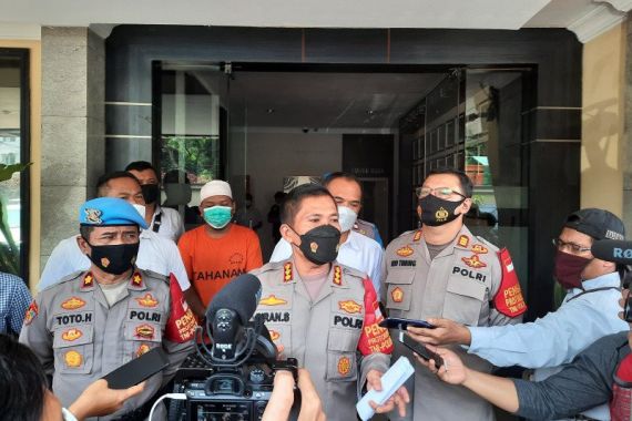 Detik-Detik Anggota TNI Tewas Ditusuk Pakai Pisau Lipat di Cimanggis Depok - JPNN.COM