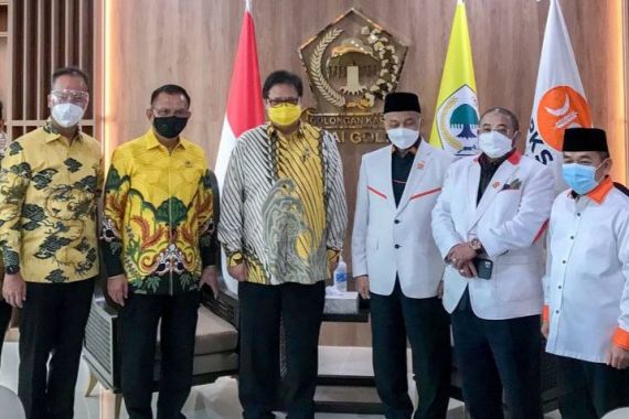 PKS Mengajak Golkar Perjuangkan Pajak Motor Gratis untuk Meringankan Beban Masyarakat - JPNN.COM