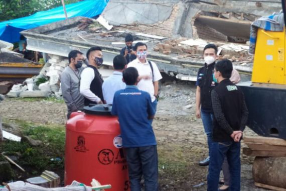 BRI Group Terus Salurkan Bantuan untuk Pemulihan Pasca-bencana Gempa Jawa Timur - JPNN.COM