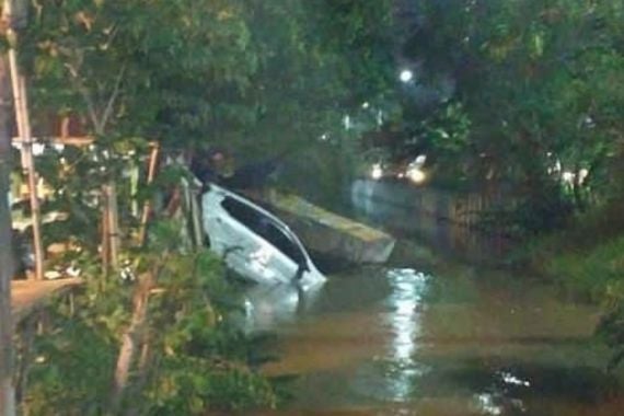 Kejadian Tragis di Kota Bekasi Ini Harus jadi Pelajaran Penting bagi Pengendara Mobil - JPNN.COM