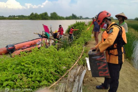 Terseret Arus Sungai 14 Kilometer, Gibran Ditemukan Sudah Tak Bernyawa - JPNN.COM