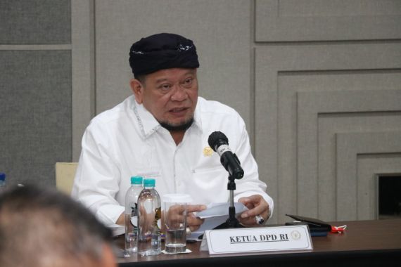 LaNyalla: Presiden Sudah Mengingatkan Kepala Daerah Mempercepat Realisasi Anggaran - JPNN.COM
