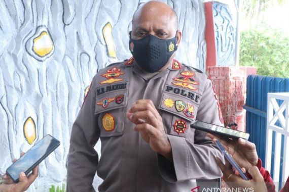 Pendukung Paslon Erdi-Jhon Bakar Gedung Pemerintahan & Umum di Yalimo Papua, Mencekam - JPNN.COM