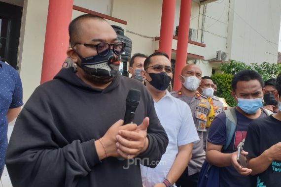 1 Pertanyaan AKBP Oki kepada Putu Arimbawa yang Berkata Goblok kepada Pemakai Masker, Simak - JPNN.COM