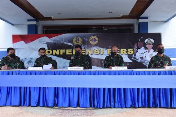 Dikabarkan Sakit Akibat Terkena Radiasi Kapal Selam, Begini Reaksi Kolonel Laut Iwa Kartiwa - JPNN.COM