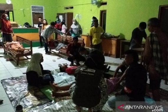 Sebanyak 19 Warga Sukabumi Jadi Korban Keracunan Massal, Ini Penyebabnya... - JPNN.COM