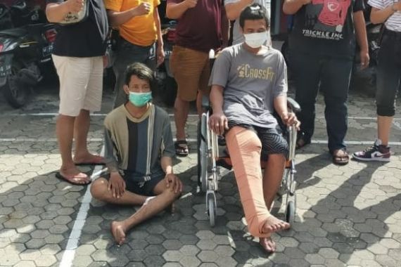 2 Penjahat di Surabaya Tidak Bisa Berjalan, Terima Kasih, Pak Polisi - JPNN.COM