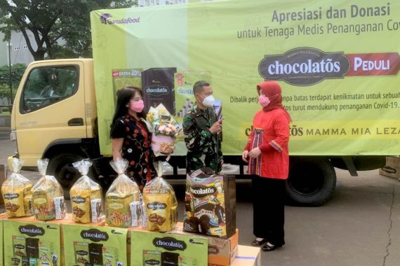 Ribuan Paket Makanan Siap Saji dari Garudafood untuk Tim Cobra RSDC Wisma Atlet - JPNN.COM