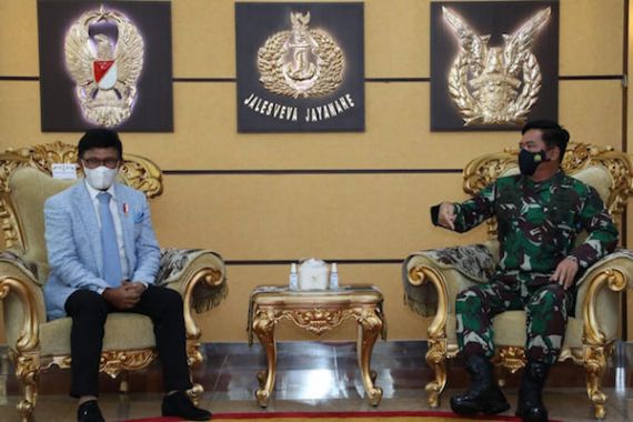 Gandeng TNI, Menkominfo Membangun 5.000 BTS di Papua dan Natuna - JPNN.COM
