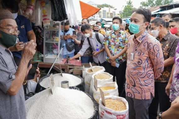 Jelang Idulfitri, Wamendag Pastikan Harga dan Stok Pangan Terkendali - JPNN.COM