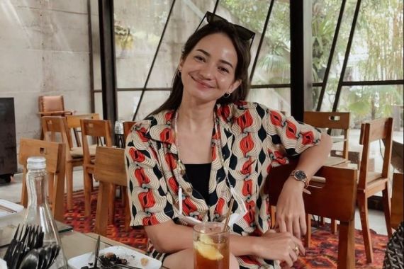 Kabar Bahagia, Enzy Storia Menikah Dengan Pujaan Hati - JPNN.COM