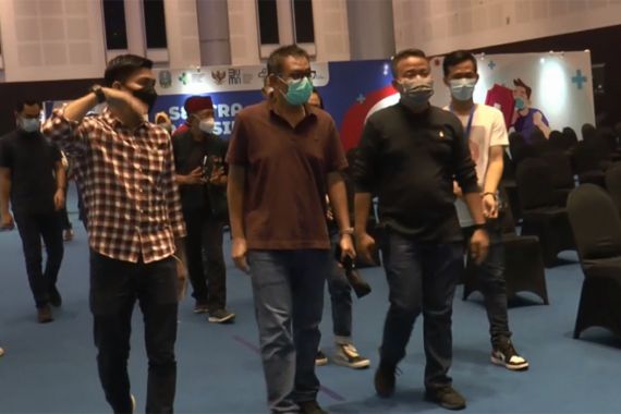 Satgas Covid-19 Temukan Pelanggaran Prokes Vaksinasi Massal di Grand City Surabaya - JPNN.COM