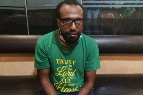 Victor Yeimo, Aktor Kerusuhan di Jayapura, Kabur ke Papua Nugini - JPNN.COM