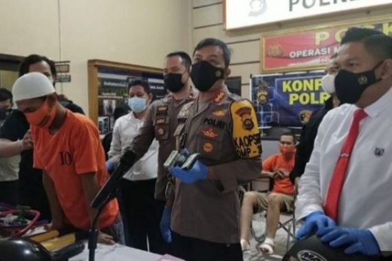 Zikhwan Sudah Ditangkap Polisi, Identitas Tiga Rekannya Terungkap, Siap-Siap Saja - JPNN.COM