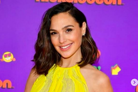 Palestina Diserang Israel, Artis Cantik Gal Gadot Langsung Dihujat Netizen - JPNN.COM