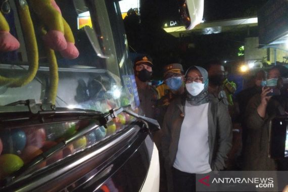 Sopir Bus Gagal Mengelabui Petugas, Begini Ceritanya, Mungkin Bikin Anda Tersenyum - JPNN.COM