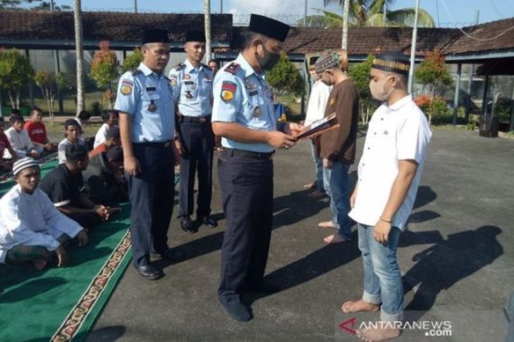 255 Narapidana di Kalsel Langsung Hirup Udara Bebas di Hari Kemerdekaan - JPNN.COM