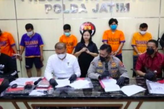 Pak Polisi Menyamar demi Mendapatkan Surat Swab Palsu, Ini Hasilnya - JPNN.COM