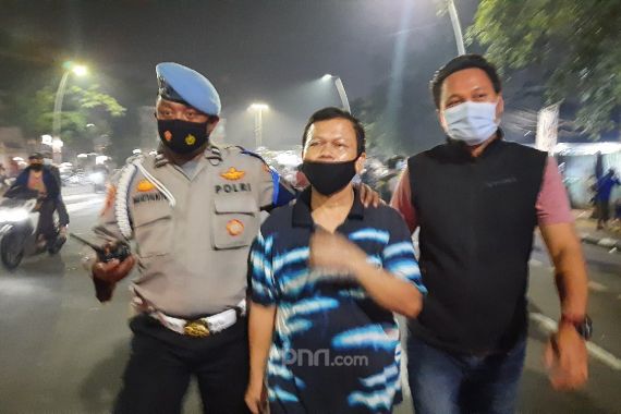 Berbuat Terlarang Saat Malam Takbiran, 10 Orang Ditangkap, Nih Penampakannya - JPNN.COM