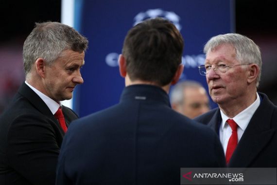 Final Liga Europa: MU pun Membawa Sir Alex Ferguson ke Polandia, Buat Apa? - JPNN.COM