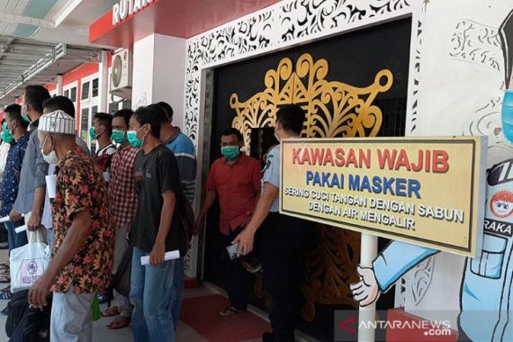 Dapat Remisi Lebaran, 13 Narapidana di Aceh Langsung Bebas - JPNN.COM