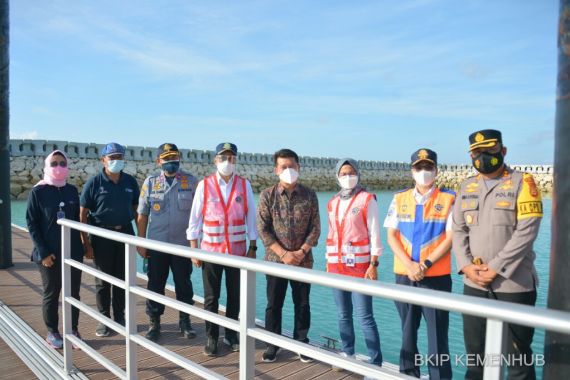 Tinjau Proyek Pelabuhan di Nusa Penida, Menhub Yakin Rampung Awal 2022 - JPNN.COM