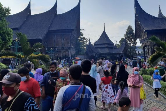 Pengelola TMII Diminta Segera Bayar Pesangon Buruh - JPNN.COM