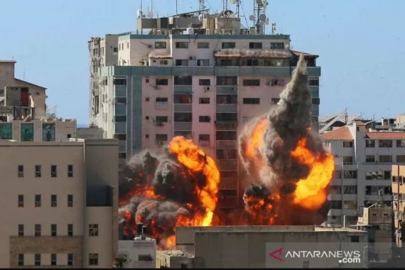 Gedung Kantor Berita Dihujani Bom, Al Jazeera: Upaya Israel Membungkam Media - JPNN.COM