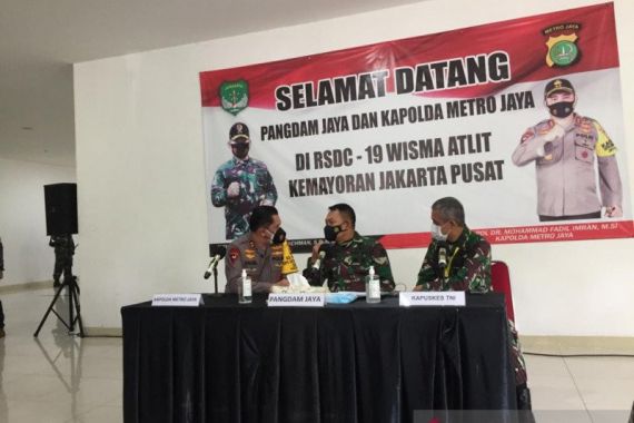 Mayjen Dudung dan Irjen Fadil Kunjungi RSD Wisma Atlet, Antisipasi Lonjakan Covid-19 - JPNN.COM
