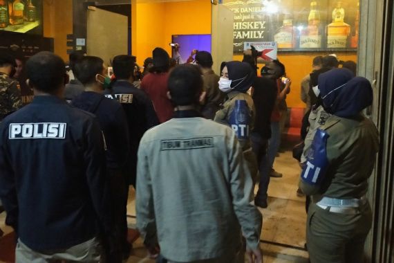 Tempat Hiburan di Surabaya Buka Lagi, Horeee, tetapi.... - JPNN.COM