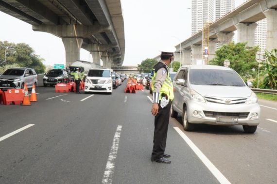 Pasca-lebaran Idulfitri, Lebih dari 300 Ribu Kendaraan Menuju Jakarta - JPNN.COM