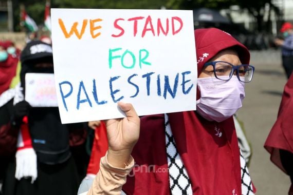 Masjid Al-Aqsa Palestina Kembali Diserang, Indonesia Mengecam Israel - JPNN.COM