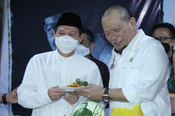 Data 279 Juta Penduduk Indonesia Diduga Bocor, Begini Respons Wakil Ketua DPD RI - JPNN.COM