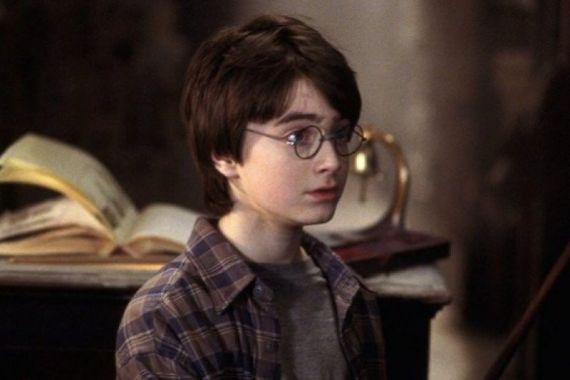 Siap-siap, Tongkat dan Kacamata Harry Potter Akan Dilelang, Berminat? - JPNN.COM