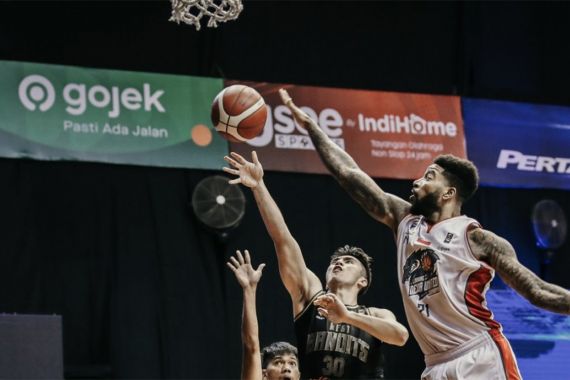 Jamarr Andre Johnson Cetak Rekor Fantastis di Dunia Bola Basket Indonesia - JPNN.COM