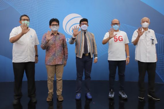 Telkomsel Resmi Operasikan Jaringan 5G di Indonesia  - JPNN.COM