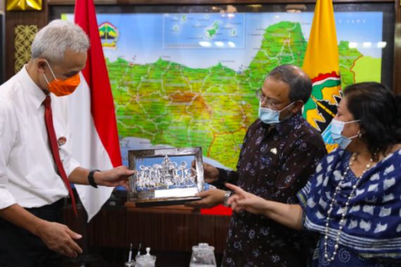 Giliran Dubes India Bertemu Pak Ganjar, Investor Incar Investasi di Jateng - JPNN.COM